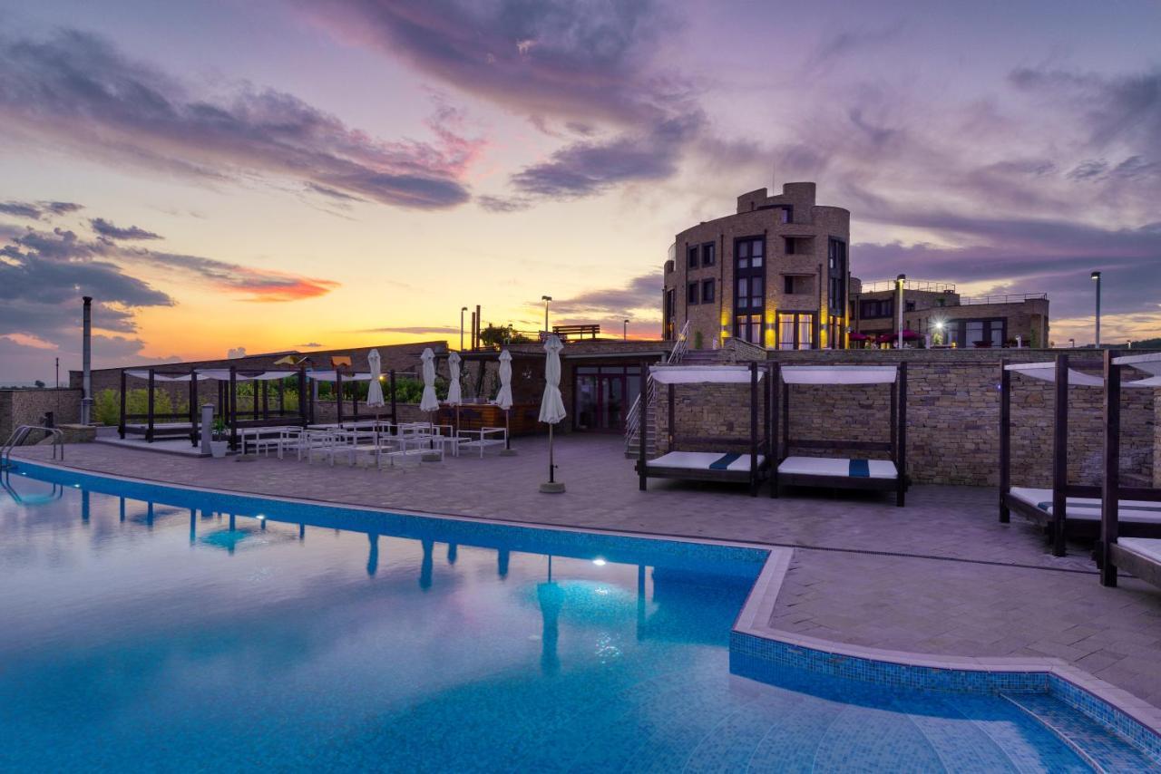 Hotel Soli Invicto Elenovo  Екстер'єр фото